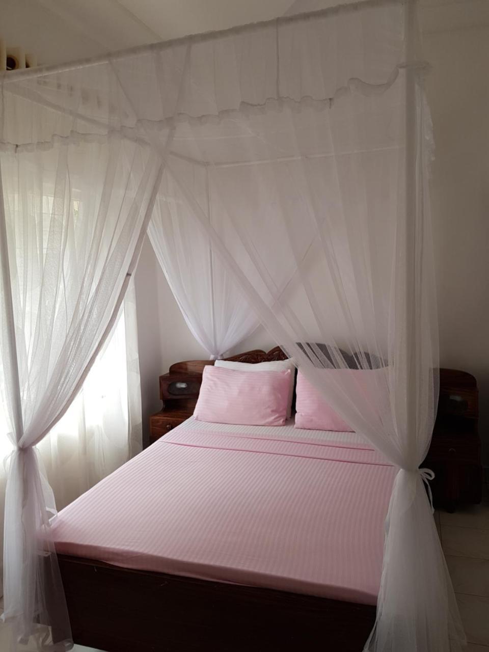 Lotus Villa Bentota Exterior photo